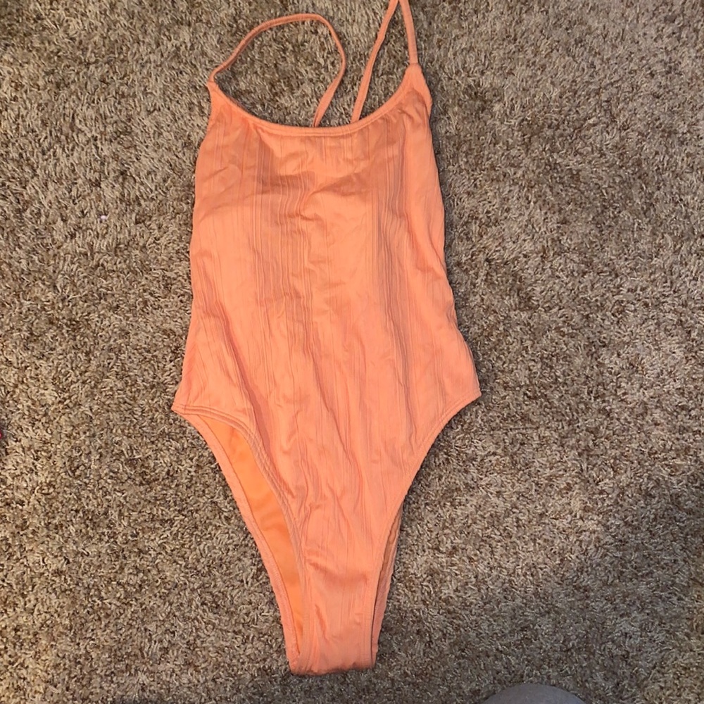 Ribbed peach one peice bathing suit